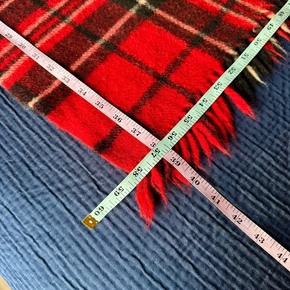 Faribault 40x58 Woolen Mill Tartan 100% Pure Wool Plaid Throw Red Fringe